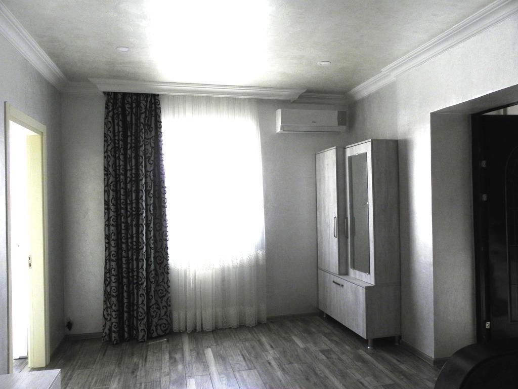 Penthouse Apartment In バトゥーミ エクステリア 写真
